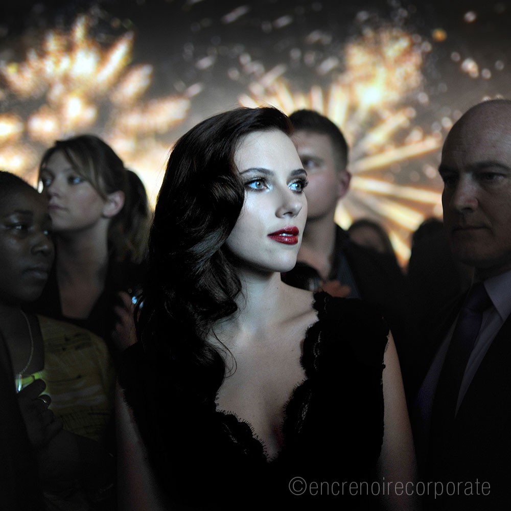 Scarlett Johansson http://www.encrenoire-corporate.com/imagess/topics/moet-chandon-london-scarlett-johansson/scarlett.jpg